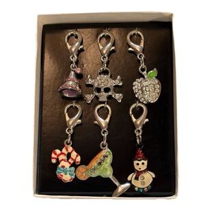Aria Assorted Pet/Dog Charms
For Collar (Set Of 6)